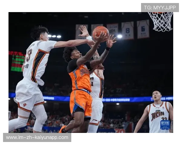 上海大鲨鱼 年轻球员展现潜力，上海大鲨鱼是nba球队吗