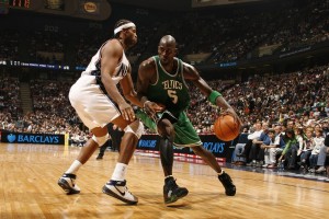 开云·体育官网-NBA常规赛：杜兰特21分火箭险胜独行侠申京26+11+6阿门27分，2021年杜兰特加盟火箭队